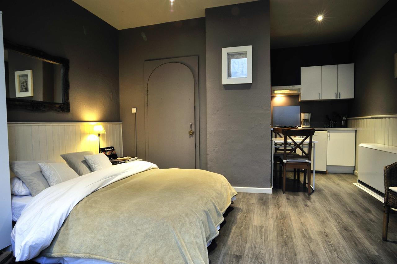 Studio Et Appartement La Tete En L'Air Durbuy Exteriör bild
